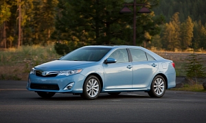 2012 Toyota Camry Introduced in the US [Gallery]