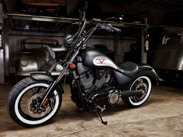 2012 Victory High-Ball Bobber Preview - autoevolution