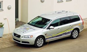 2012 Volvo Plug-in Hybrids First Details