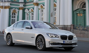 2013 BMW 7-Series Facelift to Debut in Paris