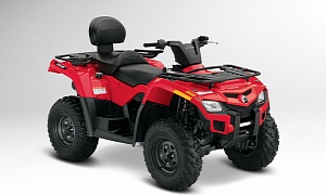 2013 Can-Am Outlander MAX 400, the Middleweight-Displacement Two-Up ATV