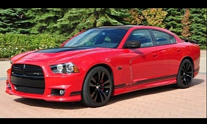 2013 Dodge Charger SRT8 Gets Old School with 392 Appearance Package