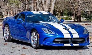 2013 Dodge SRT Viper GTS Launch Edition Makes People Crazy During Online Auction