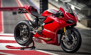 2013 Ducati 1199 Panigale R Official Pictures
