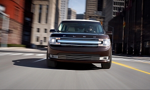 2013 Ford Flex Has a New Face and More Power