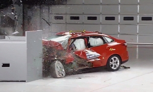 2013 Ford Focus Earns IIHS Top Safety Pick+