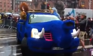 2013 Gumball 3000: Dudesons Turn Cadillac into Blue Elephant