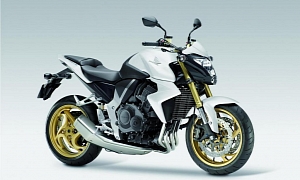 2013 Honda CB1000R Gets Matte White Version