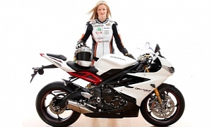 2013 Isle of Man TT: Maria Costello Shows that Girls Can Ride