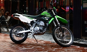2013 Kawasaki KLX250, Modern Dual-Sport Convenience