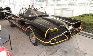 2013 LA Auto Show Feels like the 1960s: Batmobile <span>· Live Photos</span>