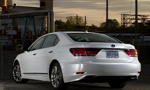 2013 Lexus LS 600h L Brings Tranquility to a New Level