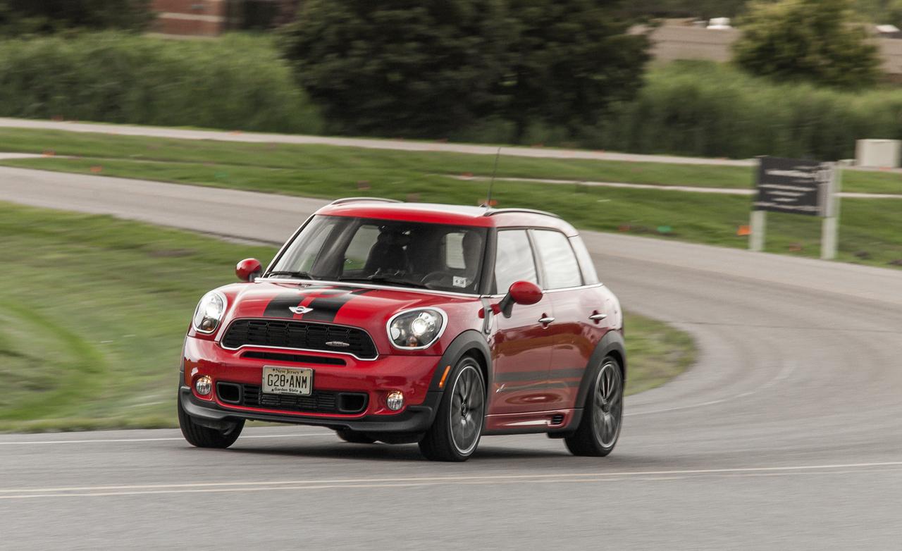 2013-mini-john-cooper-works-countryman-all4-review-by-car-and-driver-70430_1.jpg