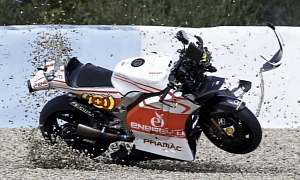 2013 MotoGP: Andrea Iannone and Alvaro Bautista Crash Hard at Jerez