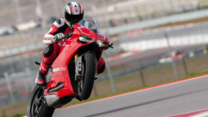 Nicky Hayden riding the 1199 Panigale R at the COTA 