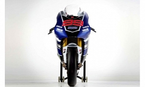 2013 MotoGP: Official Yamaha Team Pictures Surface