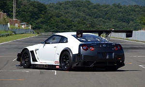 2013 Nissan GT-R NISMO GT3 Race Car Unveiled