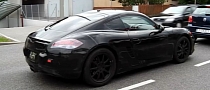 2013 Porsche 981 Cayman S Spotted in Traffic