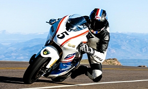 2013 PPIHC: Carlin Dunne Is an Electric Rider Faster Than the Rest
