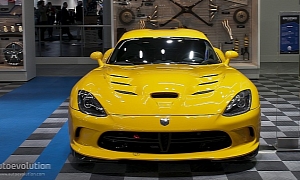 2013 SRT Viper Gains Track Pack, Loses Weight