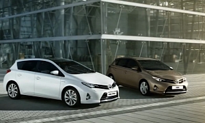 2013 Toyota Auris Hybrid First Commercial Released