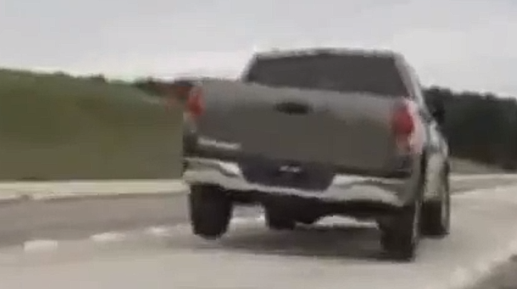 Toyota Tundra Twerking