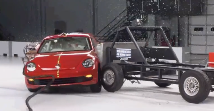 2013 VW Beetle crash test