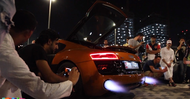 Audi R8 fire with Armytrix exhuast