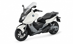 2014 BMW C600GT and C600 Sport Maxi Scooters New Colors and Upgrades