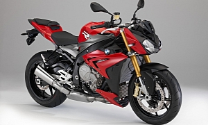 2014 BMW S 1000 R Officially Unveiled