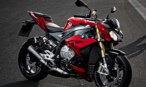 2014 BMW S1000R, Even More Evil than the RR