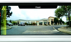 2014 BMW X5 Uses Panoramic Cameras for More Traffic Safety