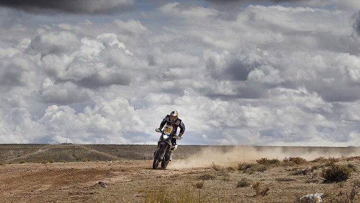 Honda Claims Stage 7 in the 2014 Dakar