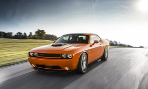 2014 Dodge Challenger R/T Shaker Storms Into Showrooms, Dealers Order 2,000 Cars