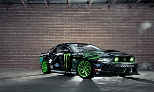 2014 Ford Mustang RTR Is One Green-Eyed Monster