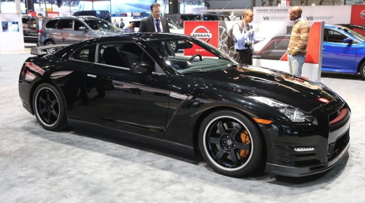 2014 Nissan GT-R Track Edition live at 2013 Chicago Motor Show