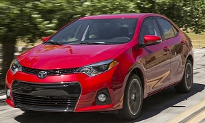 2014 Toyota Corolla Reviewed by Chicago Tribune