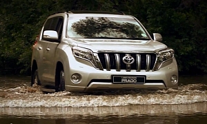 2014 Toyota Land Cruiser Prado Off-Roading – Muddy Water