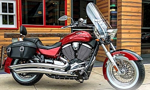 2014 Victory Boardwalk, Sleek Cruiser Looks for Daily Rides