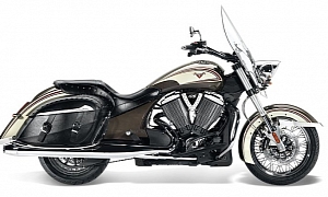 2014 Victory Cross Roads Classic Shows Leather and Chrome