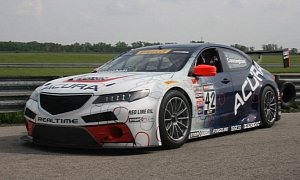 2015 Acura TLX GT Racecar Takes to the Track at Mid-Ohio