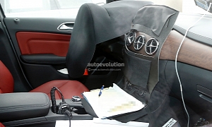 2015 B-Class Facelift Interior Spotted During Winter Testing <span>· Photo Gallery</span>