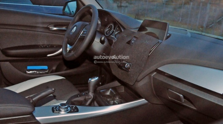 2015 BMW 1 Seires interior