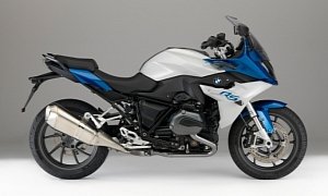 2015 BMW R1200RS Brings Back True Sport-Touring Vibe