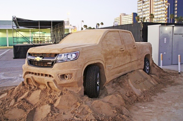 2015 Chevrolet Colorado sand sculpture