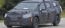 2015 Chrysler Town & Country Adds New Trim Levels, Lower Base Price