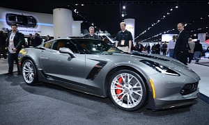 2015 Corvette Z06 Shown in Cyber Gray Metallic at Detroit <span>· Live Photos</span>