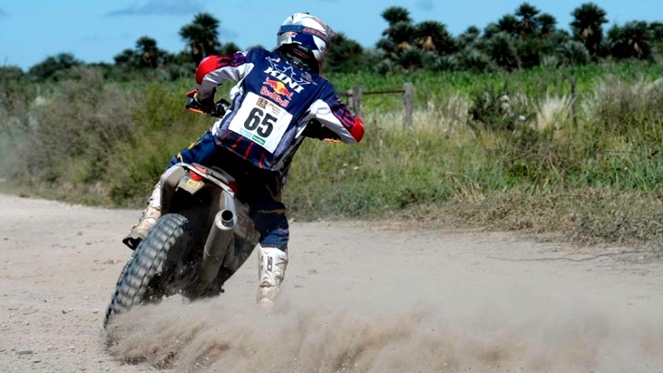 Van Der Goorberg slides across Argentinia dirt roads in the 2015 Dakar, Stage 12