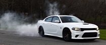 2015 Dodge Charger Hellcat Does a Burnout as Break-In Procedure