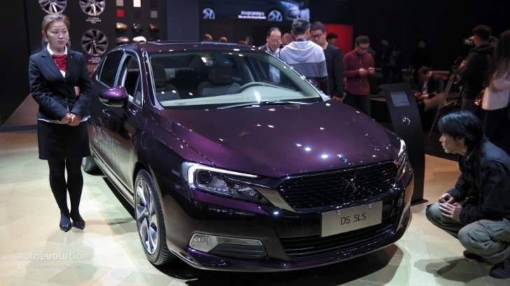 2015 DS 5LS Metallic Purple in Shanghai